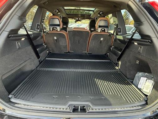 2024 Volvo XC90 Recharge Plug-In Hybrid T8 Plus Bright Theme 7 Passenger