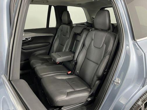 2023 Volvo XC90 B6 Plus 7-Seater