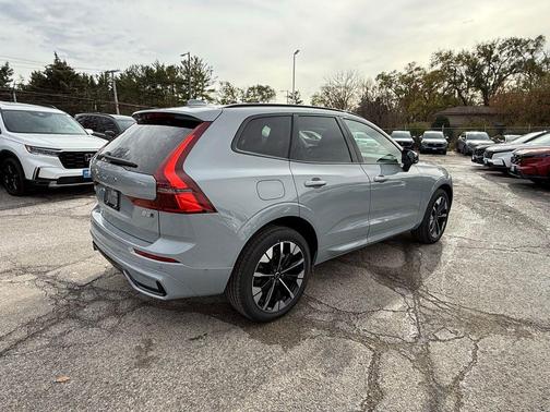2026 Volvo XC60 B5 Plus