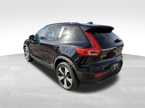 2023 Volvo XC40 Recharge Pure Electric Twin Plus