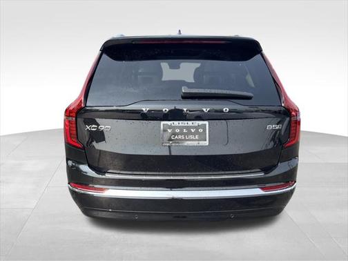 2025 Volvo XC90 B5 Plus
