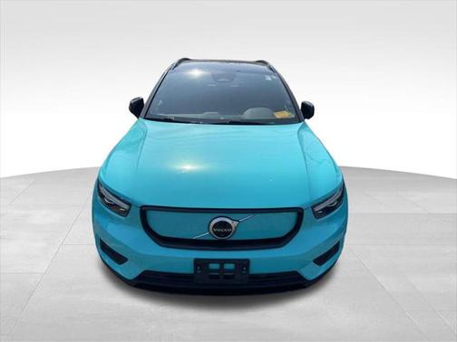 2022 Volvo XC40 Recharge Pure Electric P8 Plus