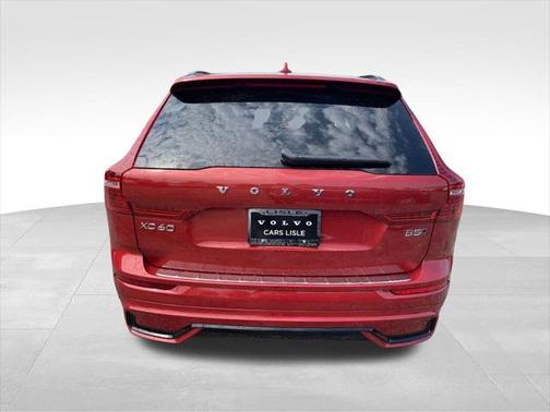 2025 Volvo XC60 Plus