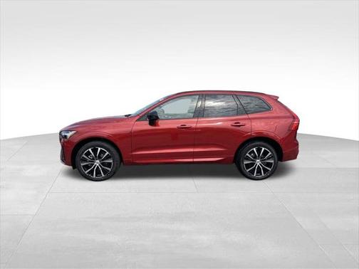 2025 Volvo XC60 Plus