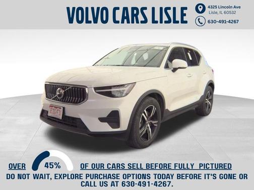 2025 Volvo XC40 B5 Core