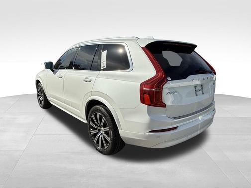 2023 Volvo XC90 B5 Core
