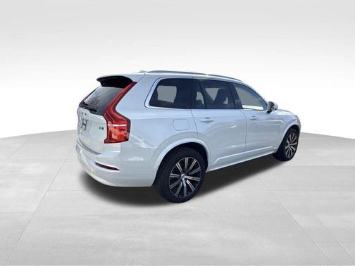 2023 Volvo XC90 B5 Core