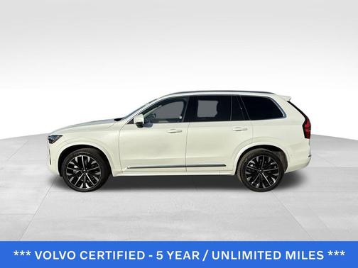 2025 Volvo XC90 B5 Plus