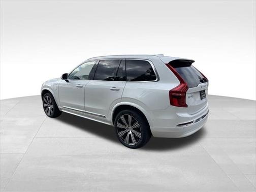 2025 Volvo XC90 Plug-In Hybrid T8 Ultra