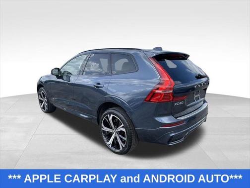 2023 Volvo XC60 B6 Ultimate Dark Theme