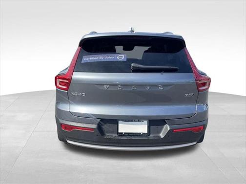 2019 Volvo XC40 T5 Momentum