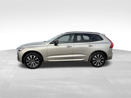 2025 Volvo XC60 B5 Core