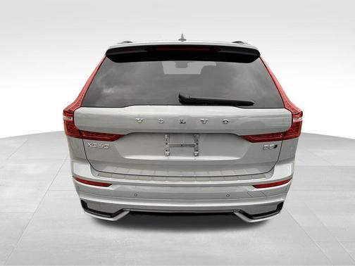 2025 Volvo XC60 B5 Core