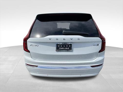 2025 Volvo XC90 B5 Core