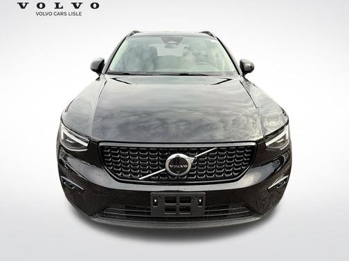 2026 Volvo XC40 B5 Ultra