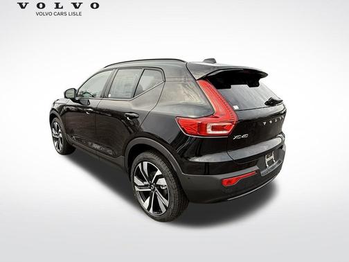 2026 Volvo XC40 B5 Ultra