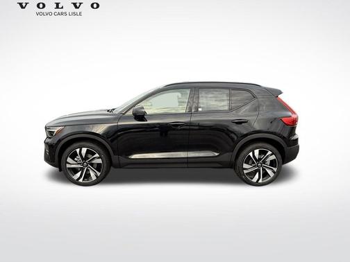 2026 Volvo XC40 B5 Ultra