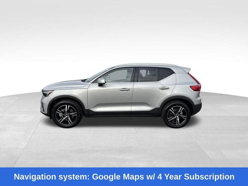 2025 Volvo XC40 B5 Core
