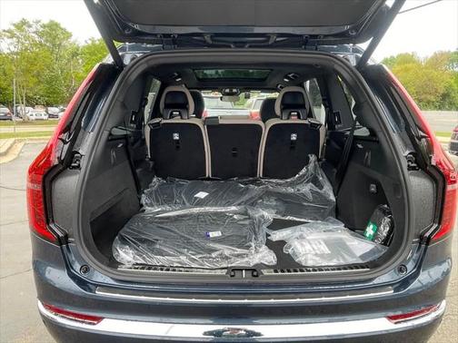 2025 Volvo XC90 B6 Plus 7-Seater