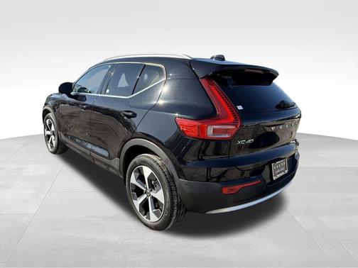 2022 Volvo XC90 T6 Inscription