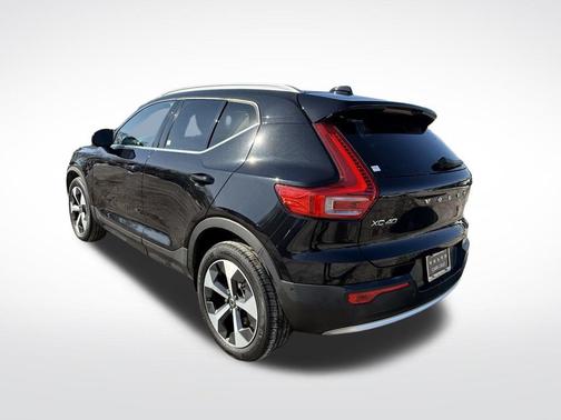 2022 Volvo XC90 T6 Inscription