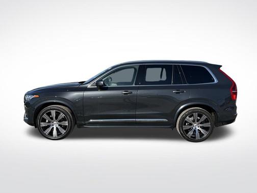 2022 Volvo XC90 T6 Inscription