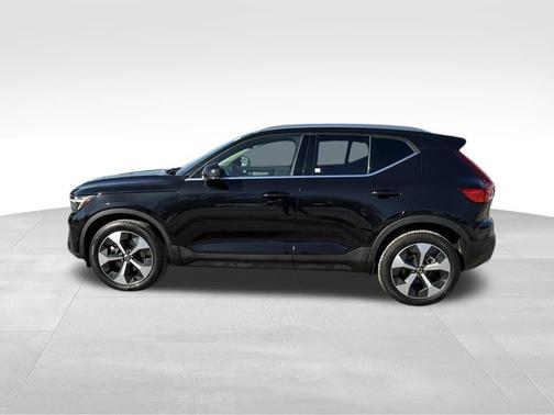 2022 Volvo XC90 T6 Inscription