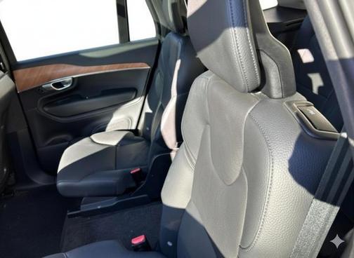 2023 Volvo XC90 B6 Plus 6-Seater