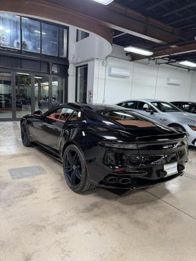 2019 Aston Martin DBS Superleggera