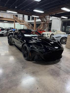 2019 Aston Martin DBS Superleggera