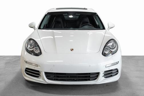 2014 Porsche Panamera 4S