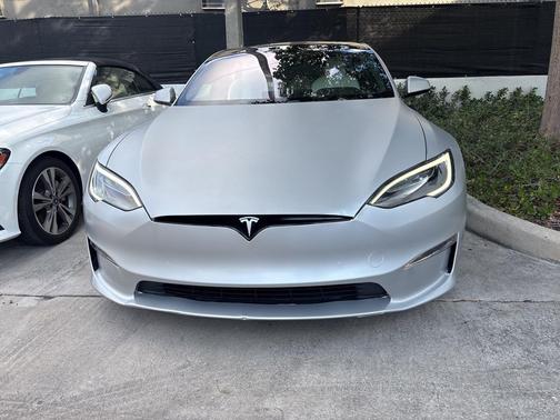 2022 Tesla Model S Base