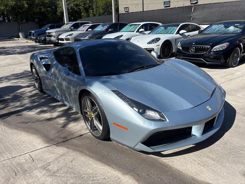 2017 Ferrari 488 GTB Base