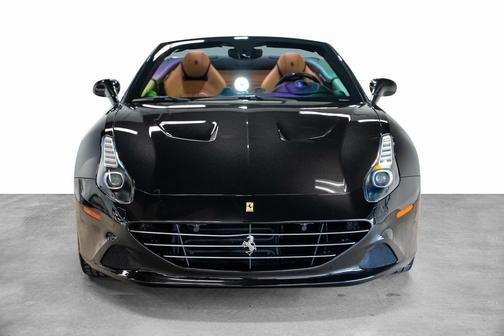 2016 Ferrari California T