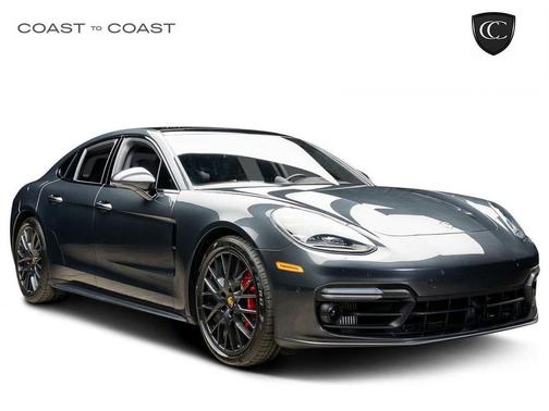 2019 Porsche Panamera GTS