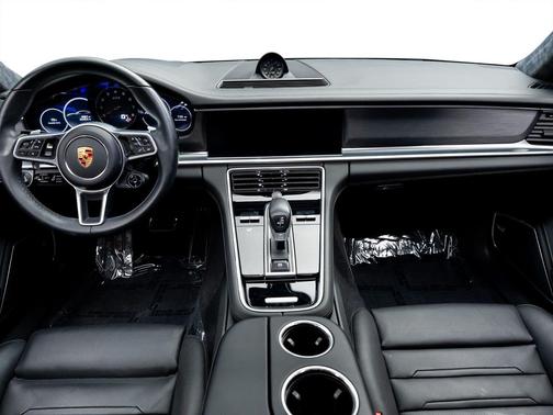 2019 Porsche Panamera GTS