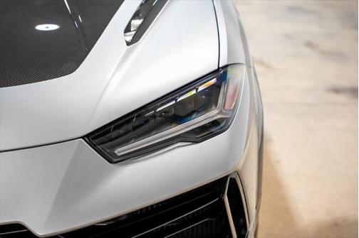 2024 Lamborghini Urus Performante