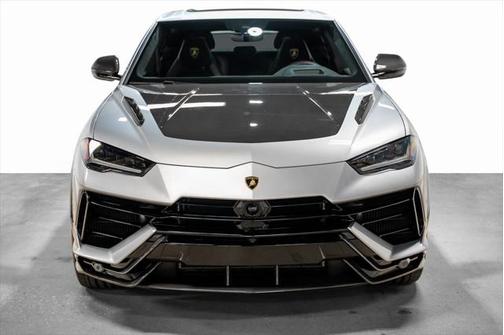 2024 Lamborghini Urus Performante