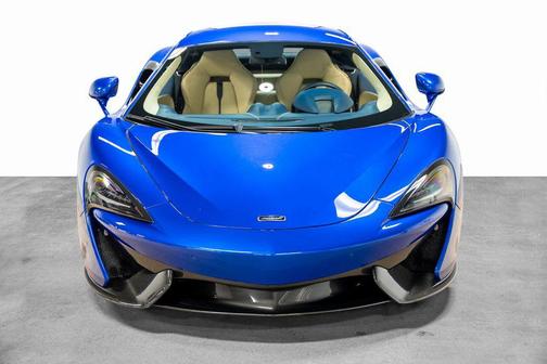 2017 McLaren 570S Base