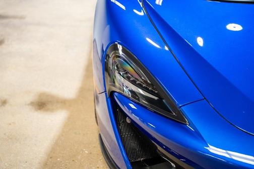 2017 McLaren 570S Base