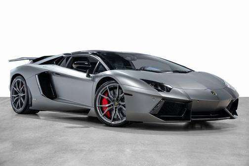 2017 Lamborghini Aventador LP700-4