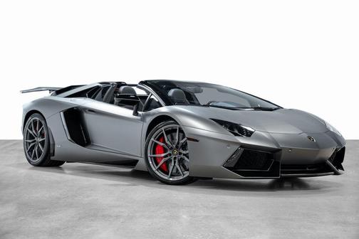 2017 Lamborghini Aventador LP700-4