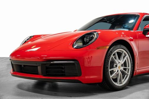 2023 Porsche 911 Carrera