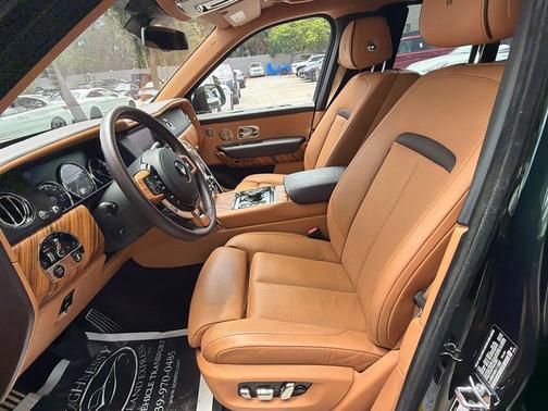 Dark Emerald 2019 Rolls-Royce Cullinan