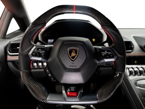 Rosso Mars Metallic 2016 Lamborghini Huracan LP610-4