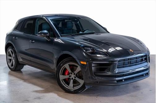2022 Porsche Macan Base