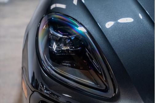 2022 Porsche Macan Base