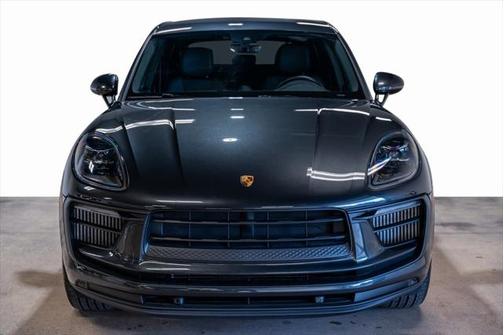 2022 Porsche Macan Base