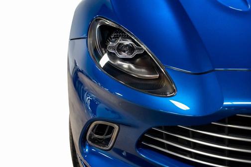 2022 Aston Martin DBX Base