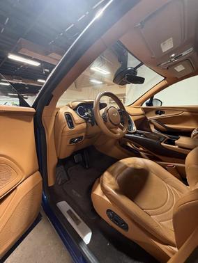 2022 Aston Martin DBX Base